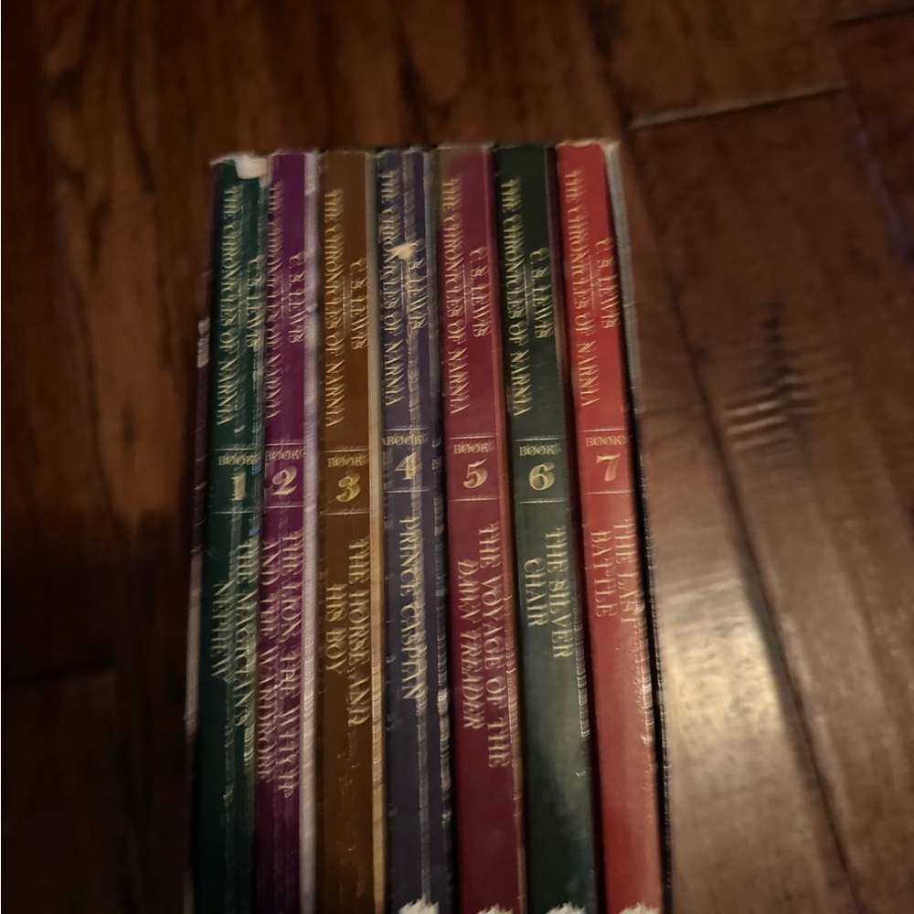 Chronicles of Narnia set